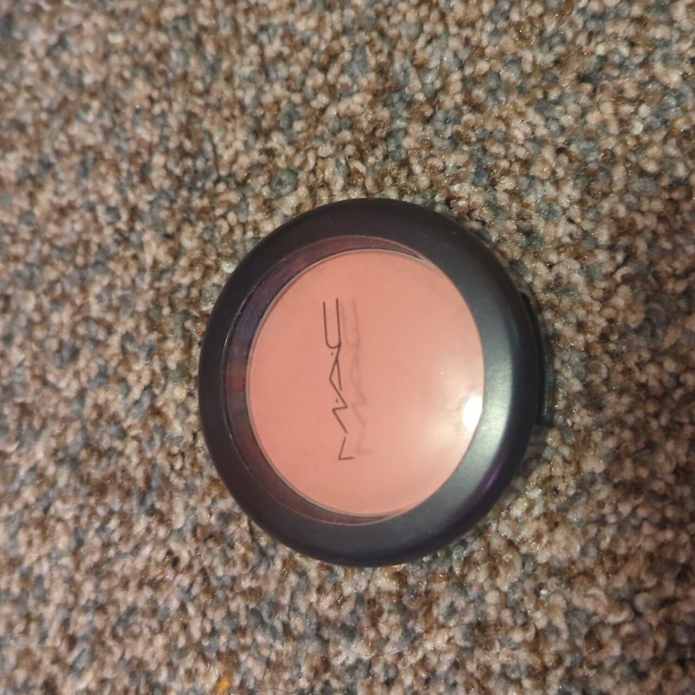 MAC Blushbaby Sheertone Blush